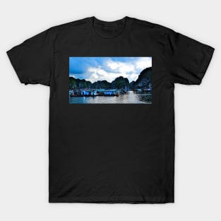 Vietnam - Cat Ba, Lan Ha Bay T-Shirt